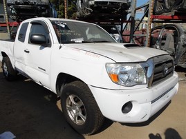 2007 Toyota Tacoma White Extended Cab 2.7L AT 2WD #Z21572
